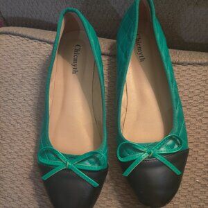 Chicmyth Ballet Flats - Green and Black - Size US 8
